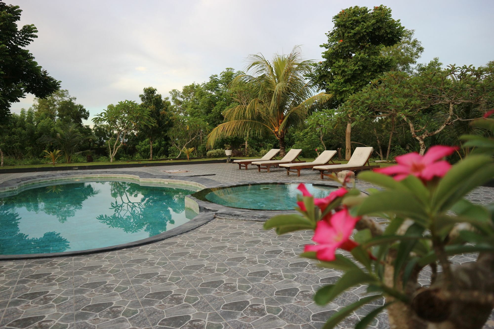 Bhujangga'S Village Near Pantai Uluwatu Redpartner Exteriér fotografie